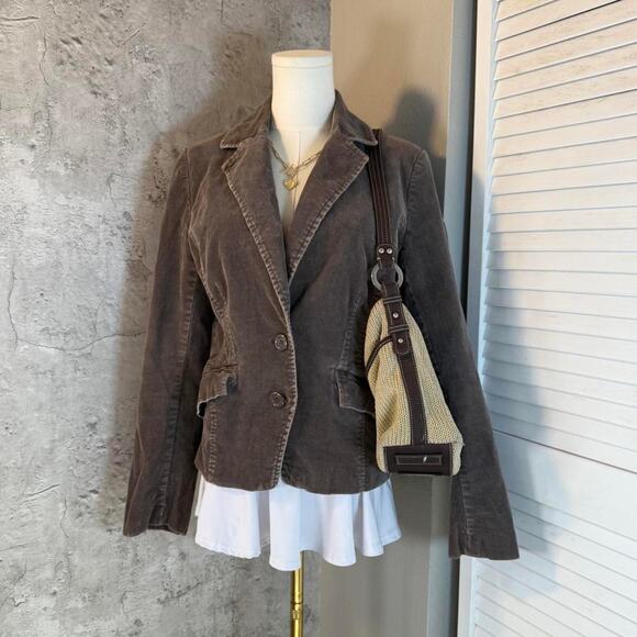 Brown H&M corduroy retro jacket - Picture 3 of 8